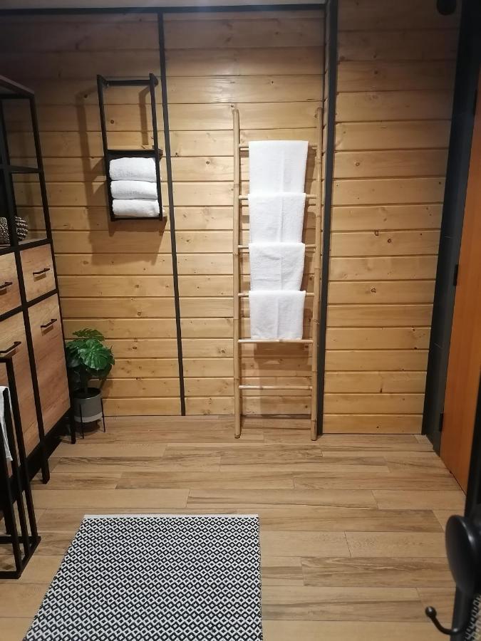 Appartement Apartament Jelen à Złotów Extérieur photo