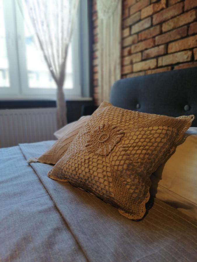 Appartement Apartament Jelen à Złotów Extérieur photo