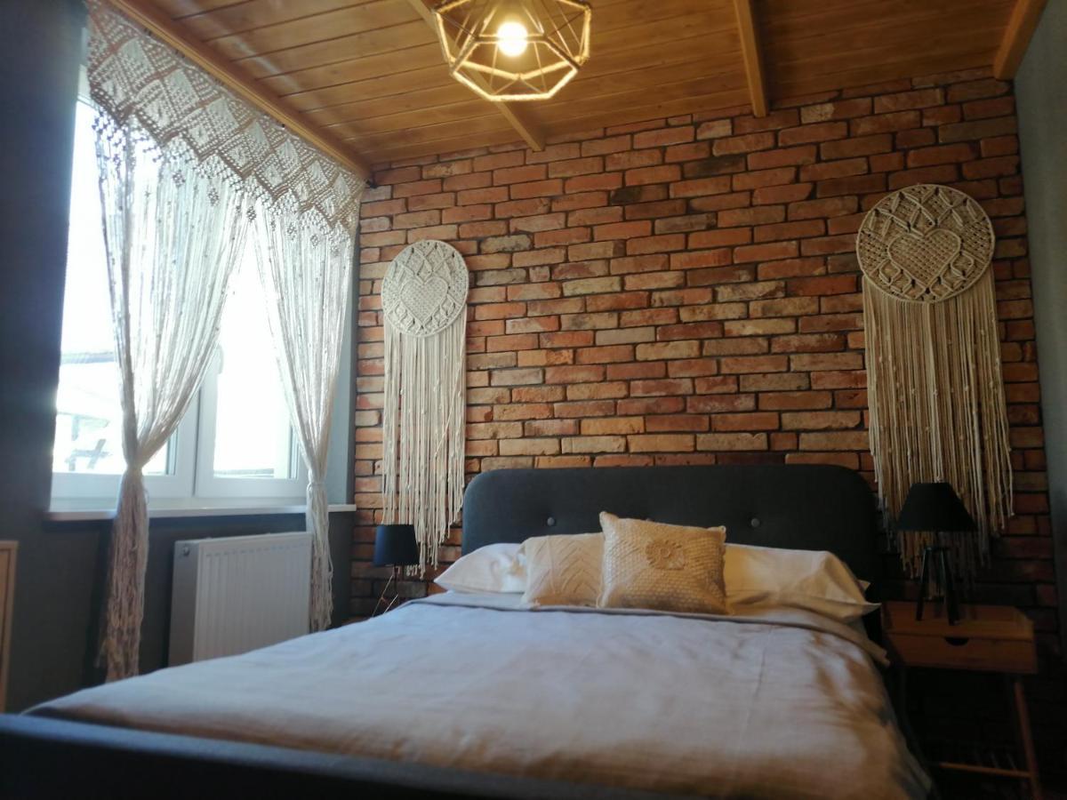 Appartement Apartament Jelen à Złotów Extérieur photo